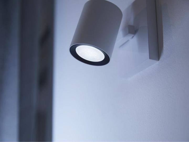 Produktbild Philips Hue White Ambiance (GU10, 4.20 W, 350 lm, 3 x, E)