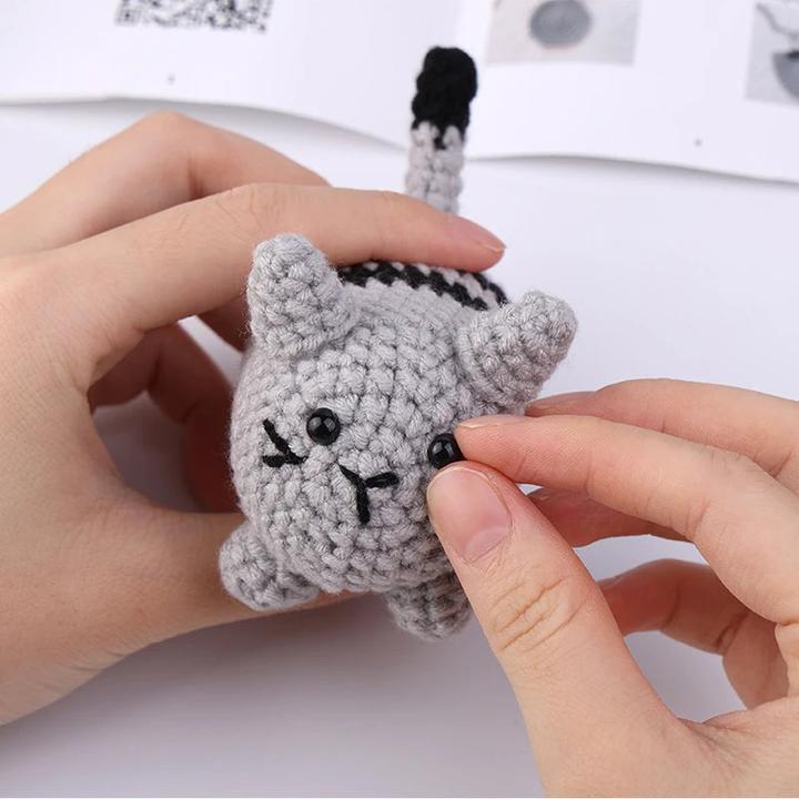 Actual product image Activity Board Crochet cat kit for beginners with cotton knitting yarn yarn needles hook knitting tool