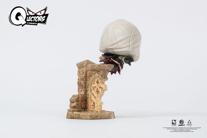 Actual product image Pure Arts Assassin's Creed Qlectors PVC Statue Ezio Leap of Faith 15 cm