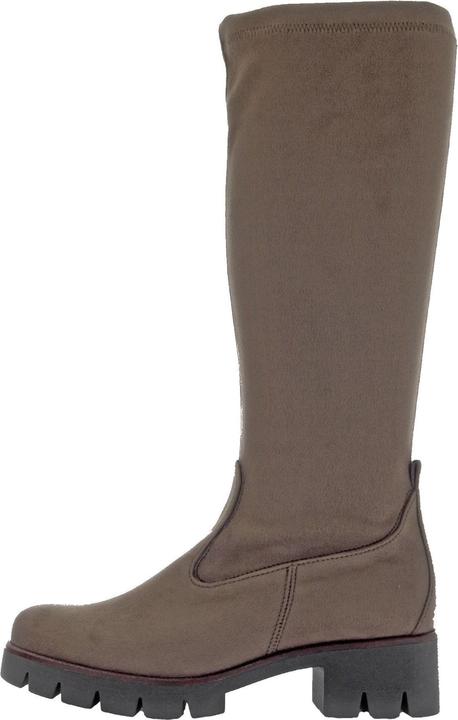 Gabor Stiefel (39)