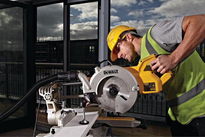 Actual product image DeWalt DWS778QS