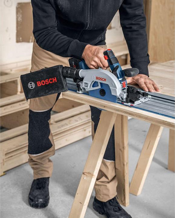 Productafbeelding Bosch Professional Accu-handcirkelzaag GKS 18V-57-2 GX Professional solo, 18Volt (blauw/zwart, zonder accu en lader)
