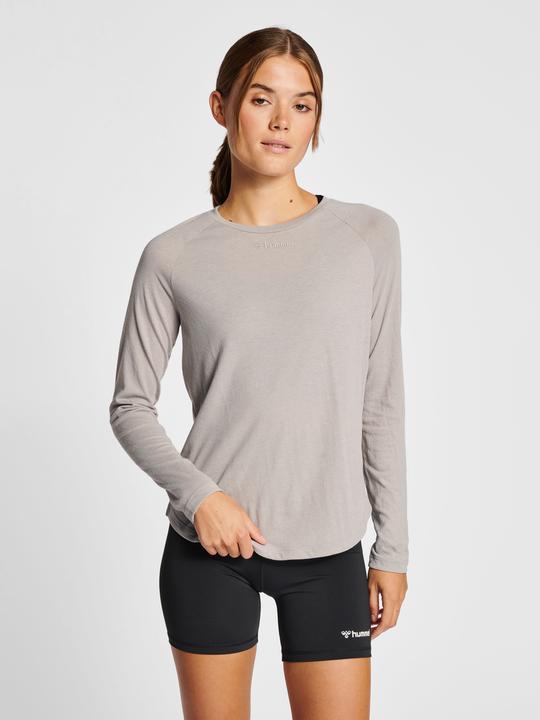 Actual product image hummel hmlMT VANJA T-SHIRT L/S (M)