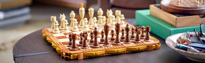 Actual product image LEGO Traditional chess game (40719, LEGO Classic)