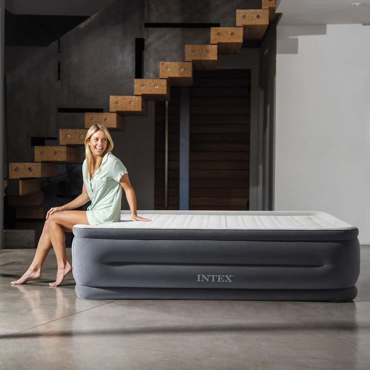 Actual product image Intex Comfort-Plush Airbed (150 x 200 cm)