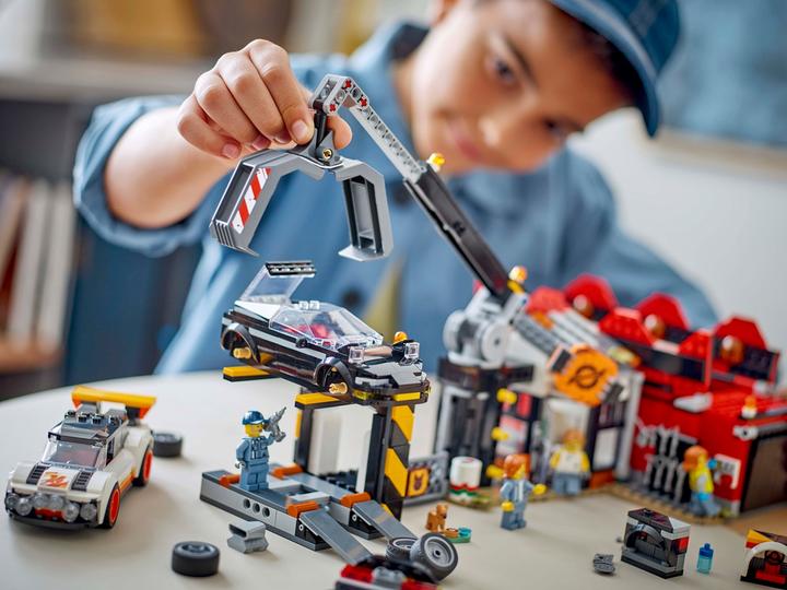 Produktbild LEGO Schrottplatz mit Autos (60472, LEGO City)