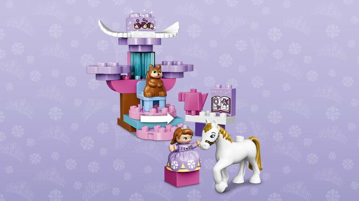 Actual product image LEGO Disney Sofia carriage (10822)
