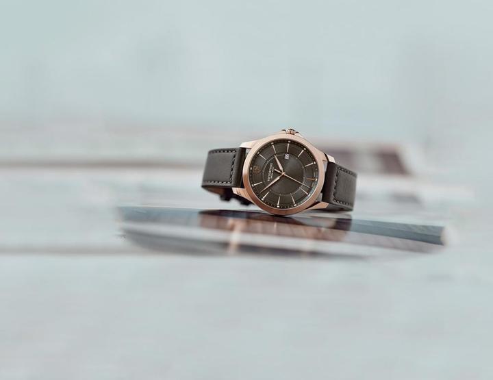 Actual product image Victorinox coalition (Analogue wristwatch, 40 mm)