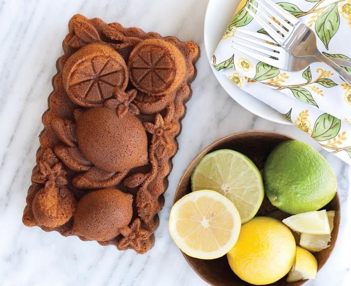 Image du produit Nordic Ware Citrus Blossom Loaf Pan (22 cm)