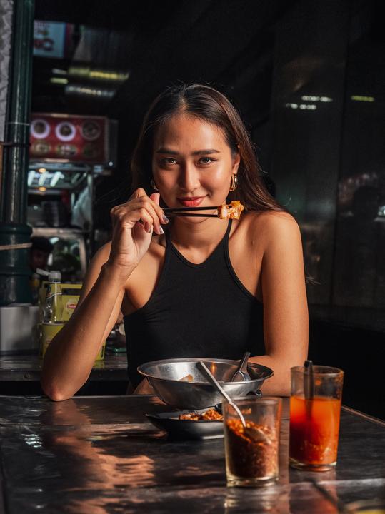 Image du produit Inside Bangkok (Allemand, Angkana Sirisaeng, Alex Neumayer, 2025)