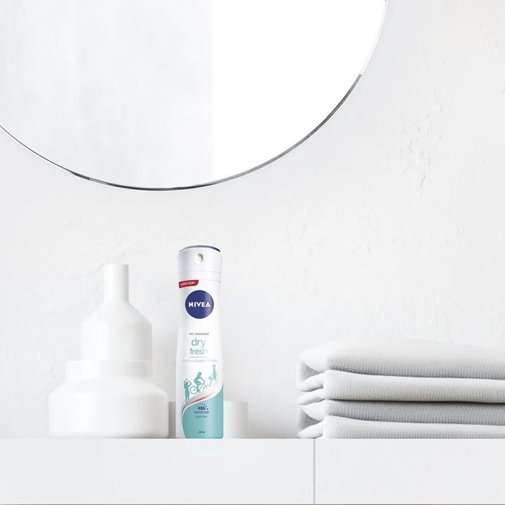 Actual product image NIVEA DRY COMFORT FRESH deo vapo 200 ml (Spray, 200 ml)