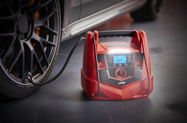 Produktbild Formula 1 Tragbare Energiestation PJ125 (1250 A, 18000 mAh)