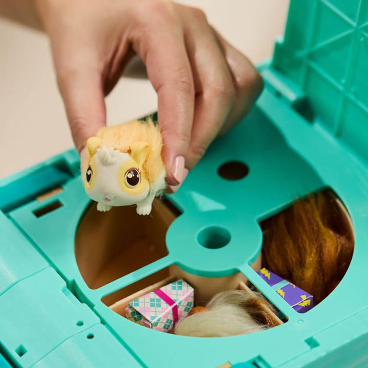 Produktbild Little Mama Surprise mit Stall und 3 Überraschungsbabys (22.30 cm)