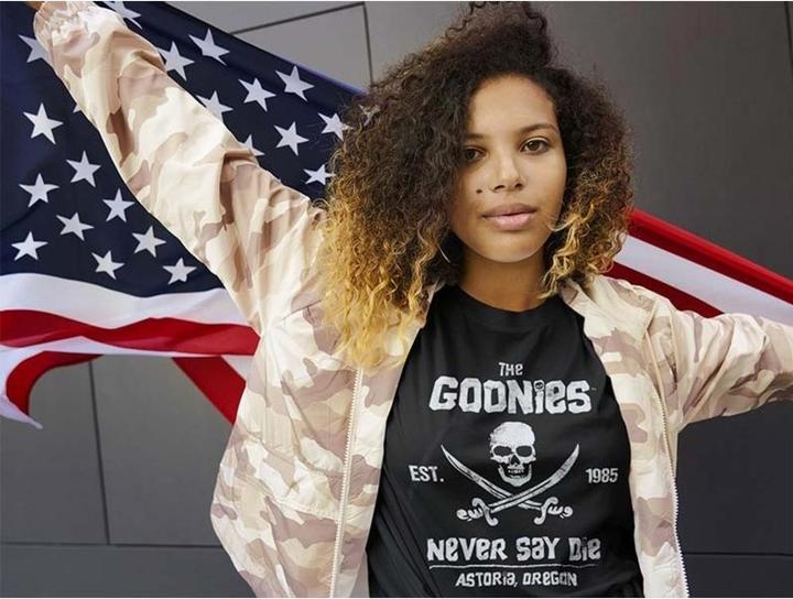 Produktbild The Goonies Never Say Die TShirt (M)