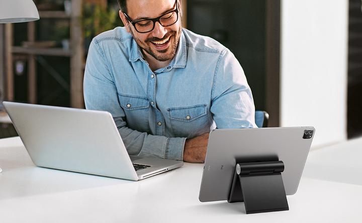 Actual product image Ugreen Table Tablet Stand
