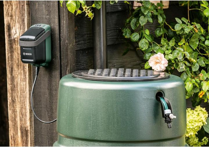 Produktbild Bosch Home & Garden GardenPump 18V-2000 (Regenfasspumpe)