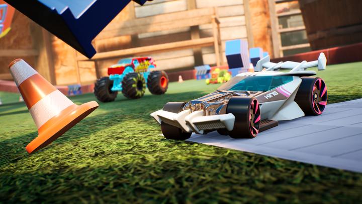 Actual product image Milestone Hot Wheels Unleashed Collection video game for (Switch, Switch Lite, Switch OLED, DE)