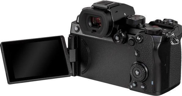 Produktbild Panasonic Lumix S5 (24.20 Mpx, Vollformat)