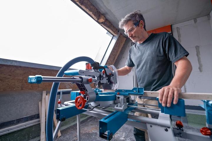 Productafbeelding Bosch Professional BOSCH Click+Go GCM 18V-216 D BITURBO: pendule met ophanging.