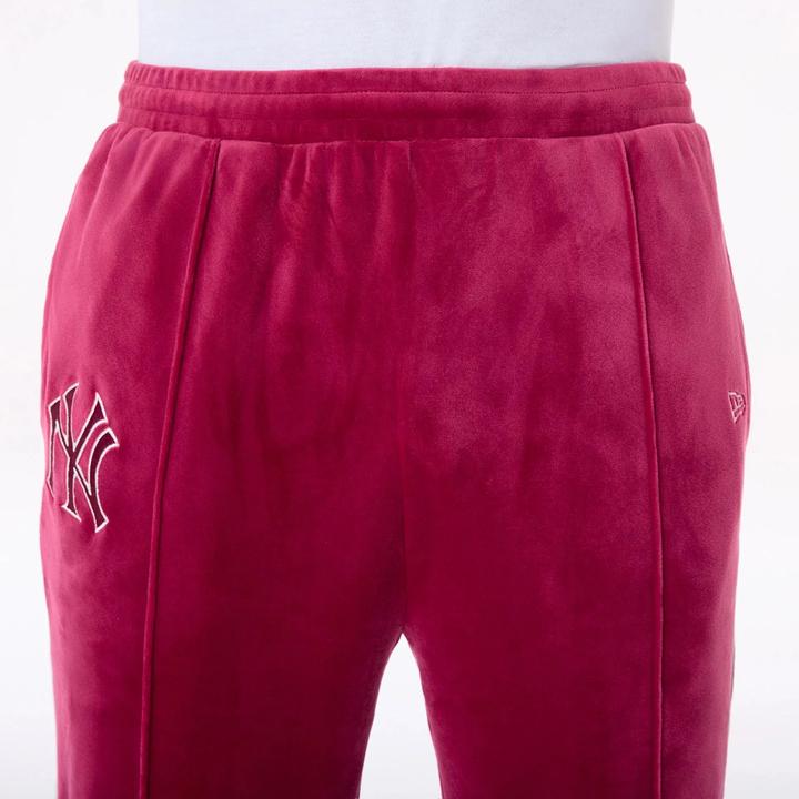 Immagine prodotto New Era Tuta in velluto New York Yankees Track (L)
