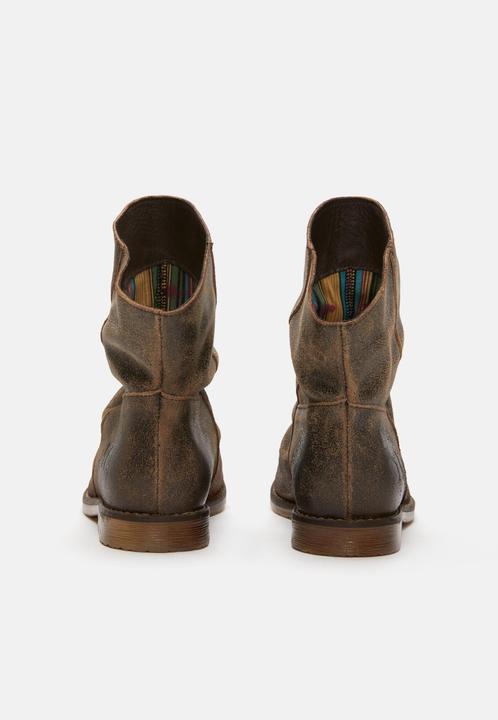 Image du produit Felmini Clash 8114, les bottines à hauteur de cheville en cuir souple avec une finition vintage (41)