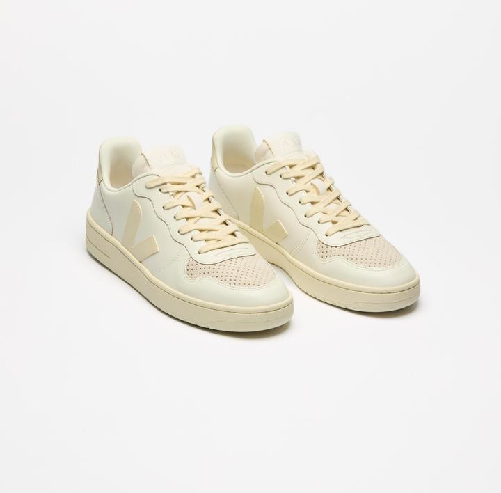 Image du produit Veja V-10 Leather Pure Calcaire (41)