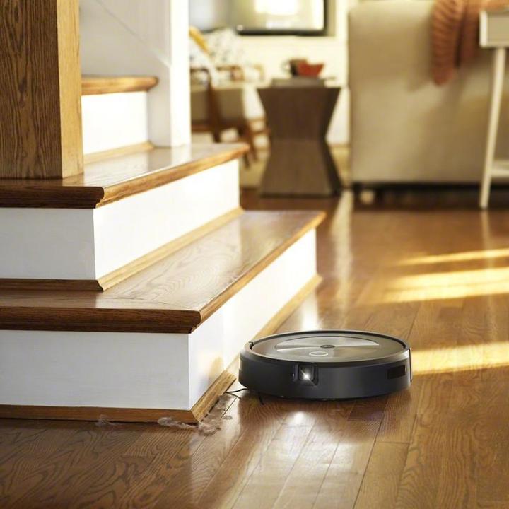 Produktbild iRobot Roomba j7+ (Saugroboter)