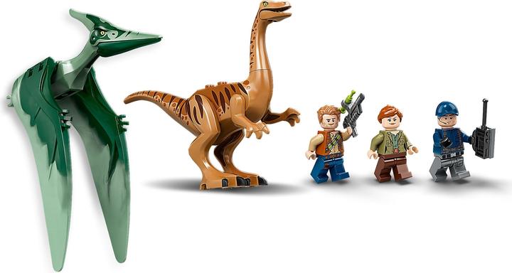 Actual product image LEGO Outbreak of Gallimimus and Pteranodon (75940, LEGO Jurassic World)