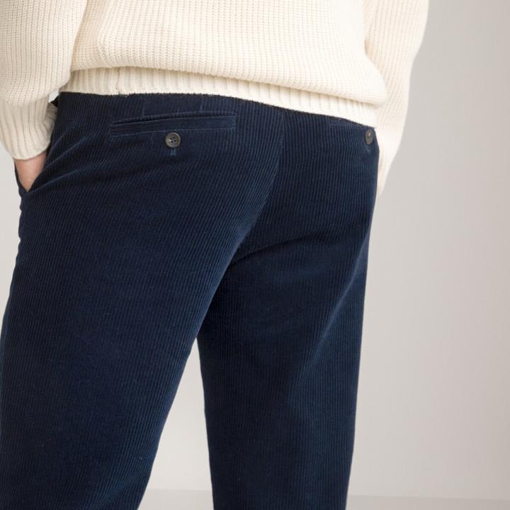 Image du produit La Redoute Collections Pantalon chino en velours côtelé stretch (46)