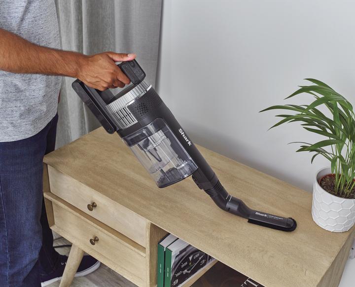Actual product image Shark Stratos IZ420EUT