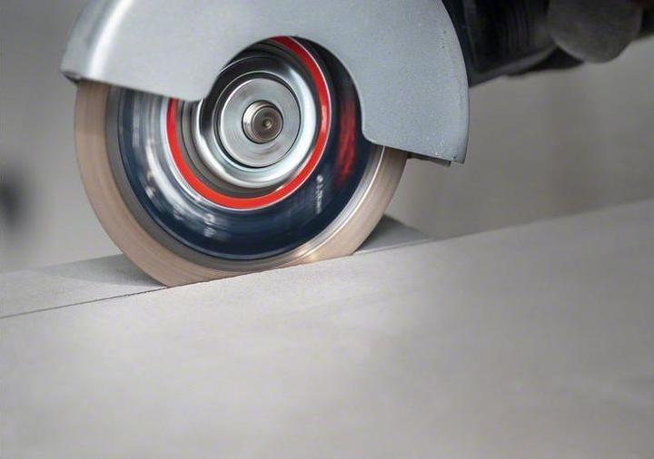 Actual product image Bosch Professional Zubehör EXPERT HardCeramic diamond cutting discs, 125 x 22.23 x 1.4 x 10 mm