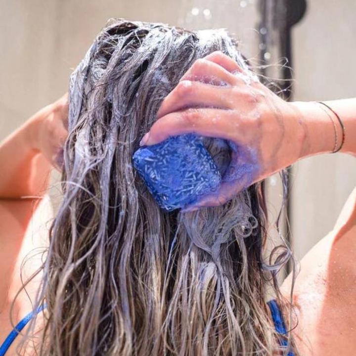 Produktbild Green Room Suds Color Correction Blue (Festes Shampoo, Silbershampoo)
