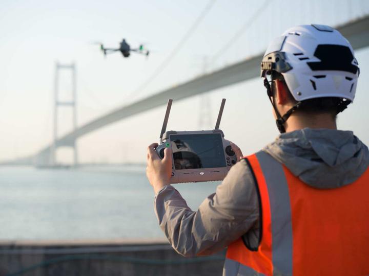 Actual product image DJI Matrice 4E (EU) (1219 g, 20 Mpx)