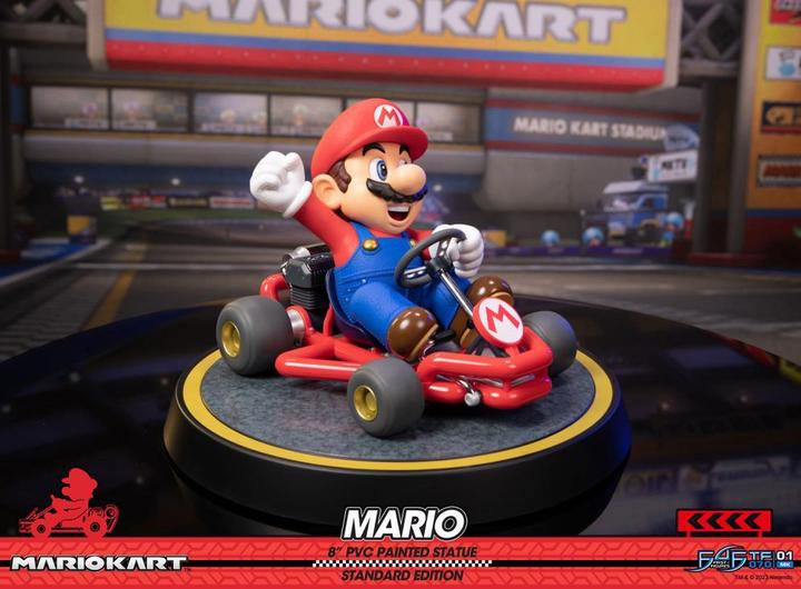 Actual product image First 4 Figures Mario Kart PVC Statue Mario - Standard Edition