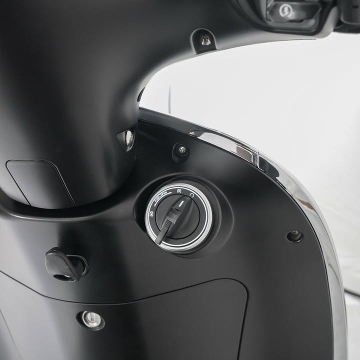 Actual product image ecoro Syra 90SX (95 km/h, 5500 W)