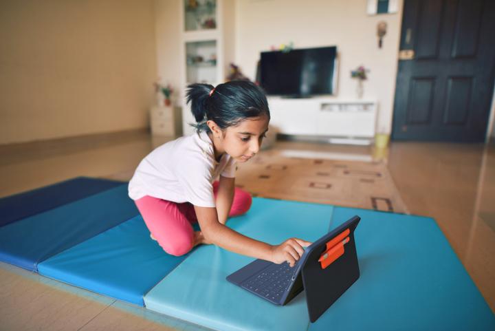 Immagine prodotto Logitech Tastiera Tablet Cover Rugged Combo 3 iPad 10.2 (CH, IPad 10.2 (2019/2020/2021))