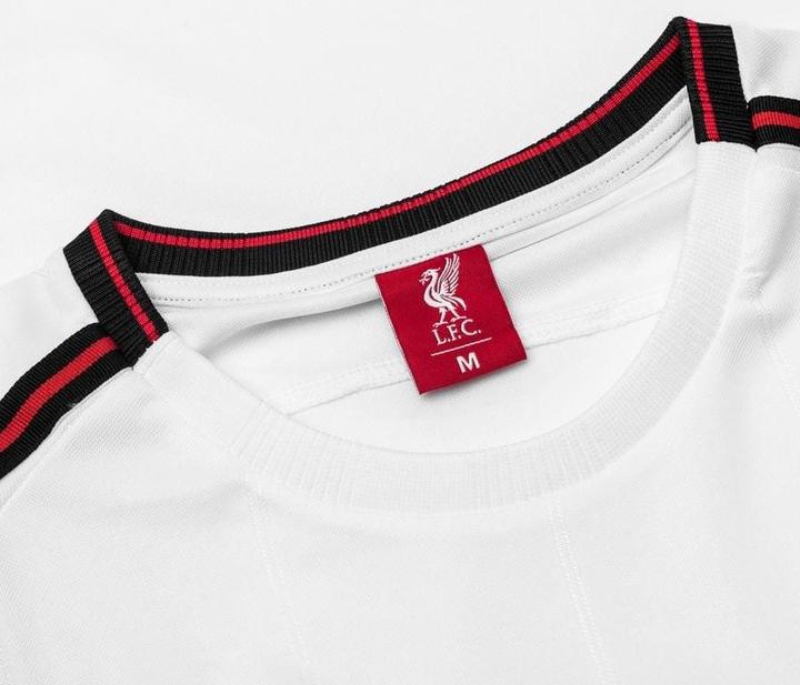 Actual product image Liverpool FC 2003/04 Retro Jersey (S)