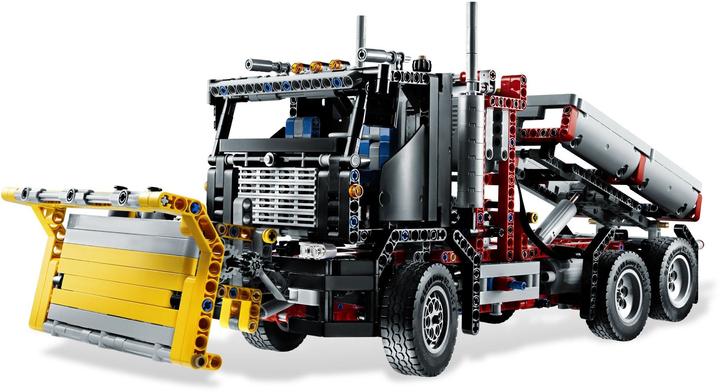 Actual product image LEGO Wood transporter (9397, LEGO Technic)