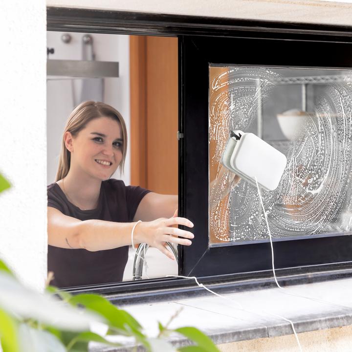 Image du produit InnovaGoods Grattoir à fenêtre magnétique
