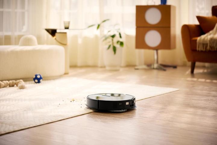 Actual product image Roborock Qrevo Slim (Vacuum mopping robot)