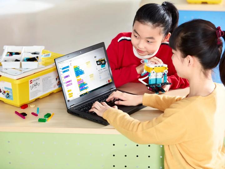 Produktbild LEGO Spike Prime (45678, LEGO Education)