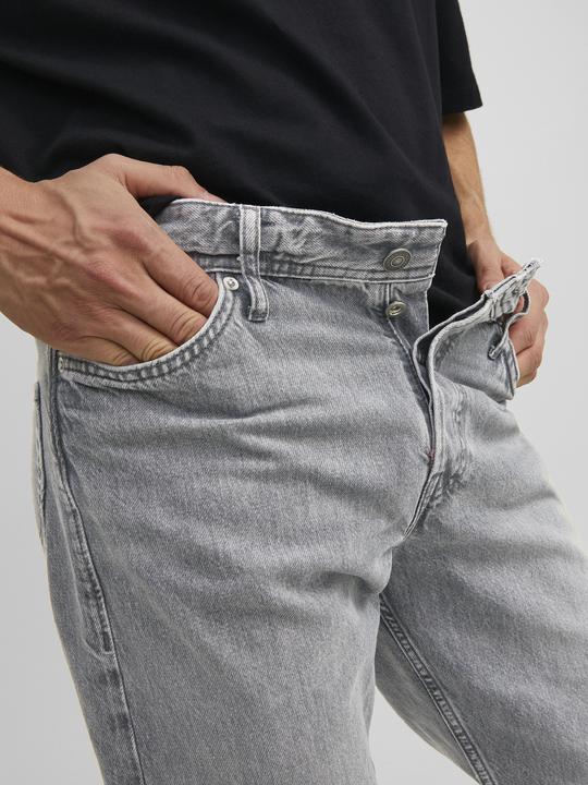 Actual product image Jack & Jones Chris Original CJ 020 Loose Fit Jeans (W33/L32)