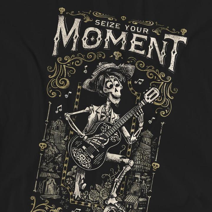 Actual product image La Maison du Coco Unisex Adult Seize Your Moment Recuerdame Hector T-Shirt (XL)