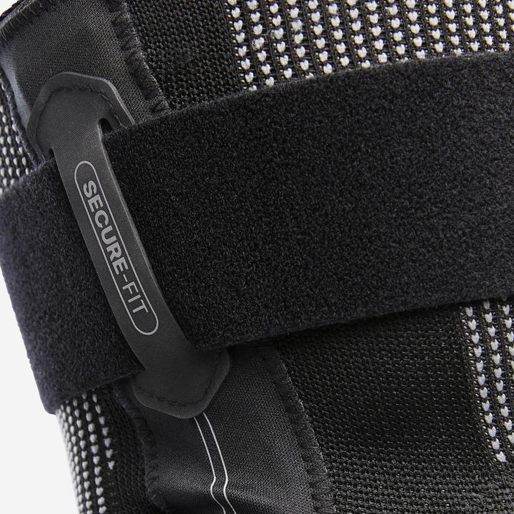 Actual product image Decathlon Kniebandage rechts/links Stufe 3 (2)
