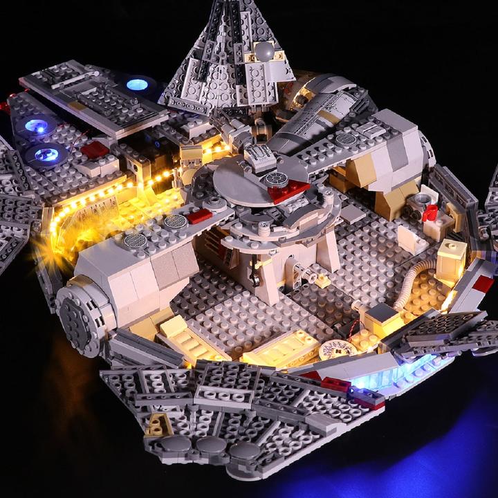 Immagine prodotto BrickBling LED Licht Set für LEGO Millennium Falcon (75257)