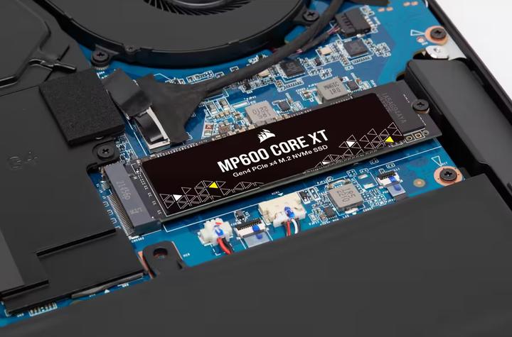 Image du produit Corsair MP600 CORE XT (4000 Go, M.2 2280)