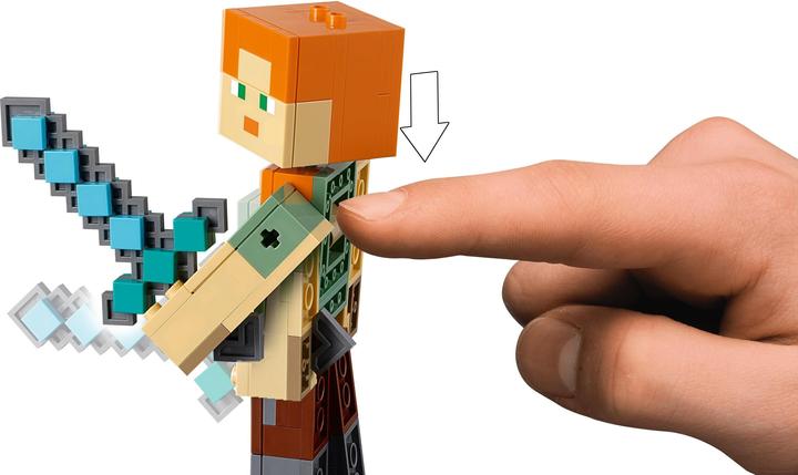 Actual product image LEGO Alex with chicken (21149, LEGO Minecraft)