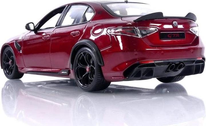 Actual product image Bburago Alfa Romeo Giulia GTA 2020