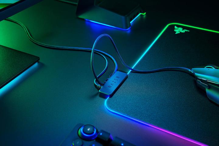 Actual product image Razer Firefly V2 (L)