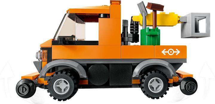 Actual product image LEGO Station (60335, LEGO City)